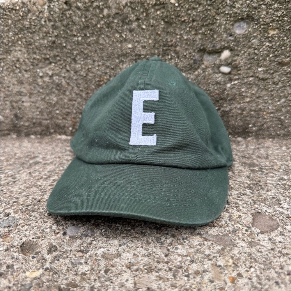 Rey to Z kids baseball hat - Letter E